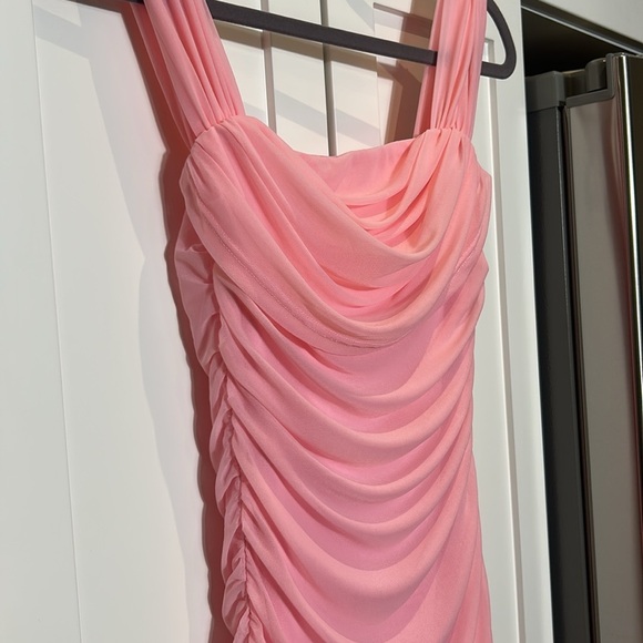 PRETTY GARDEN Off The Shoulder Ruched Bodycon Dresses Sleeveless Midi Dress - Picture 6 of 13